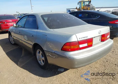 1999 Lexus Es 300 z USA, uszkodzony, nr VIN JT8BF28G2X5057235